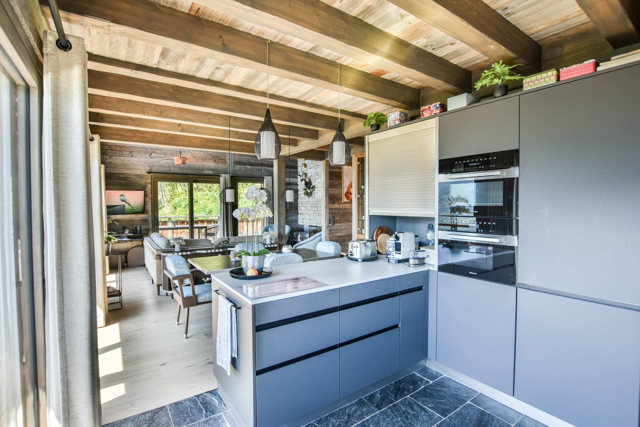 Interior view 12