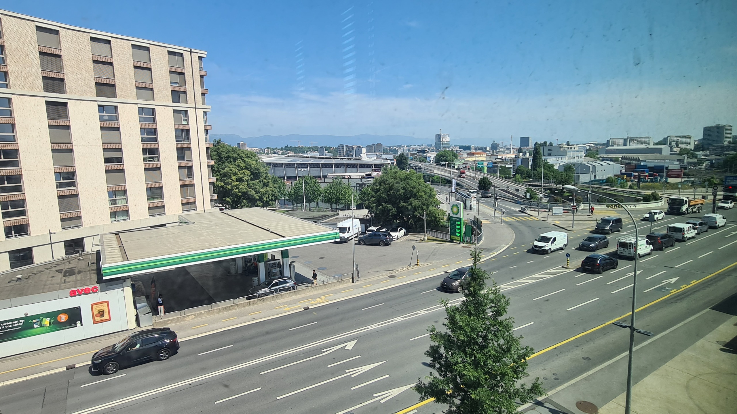 vue côté route de Saint-Julien