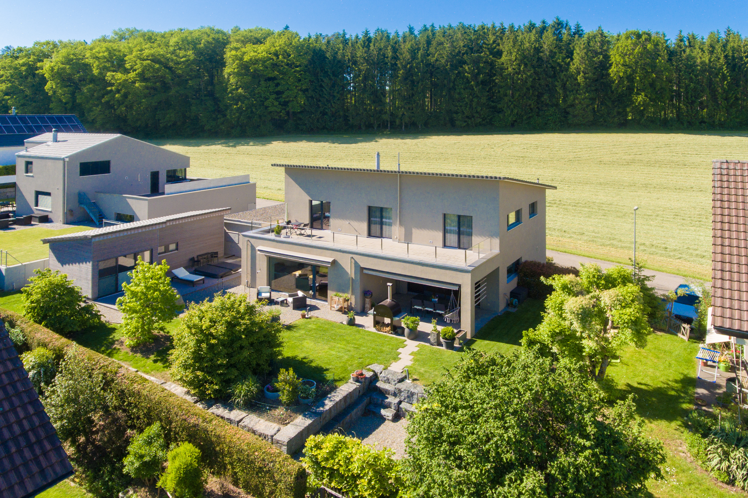 Hochwertig gebaut und ausgestattet Hochwertig gebaut und ausgestattet