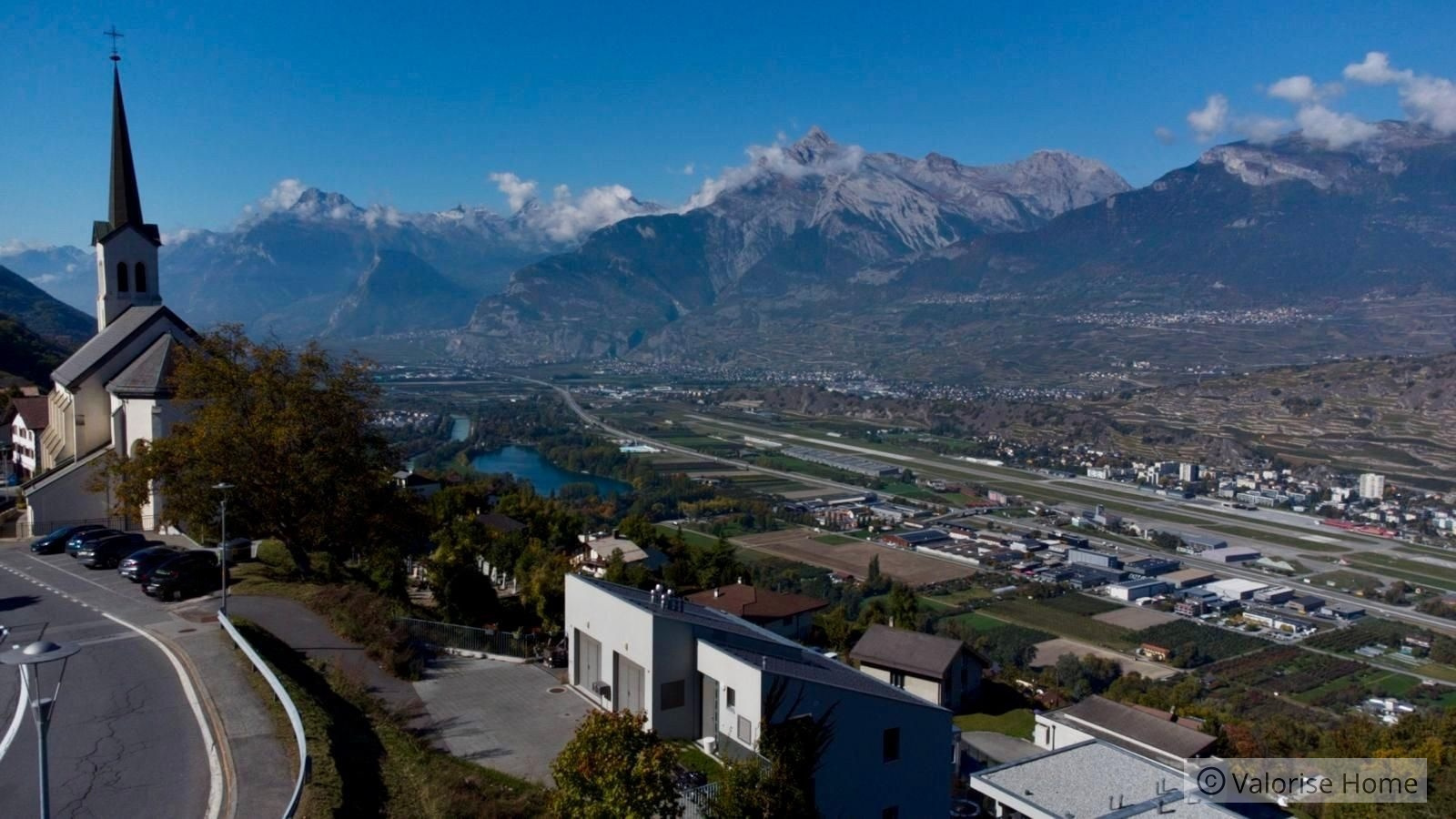 Panorama Ouest sur la plaine du Rhône Panorama Ouest sur la plaine du Rhône