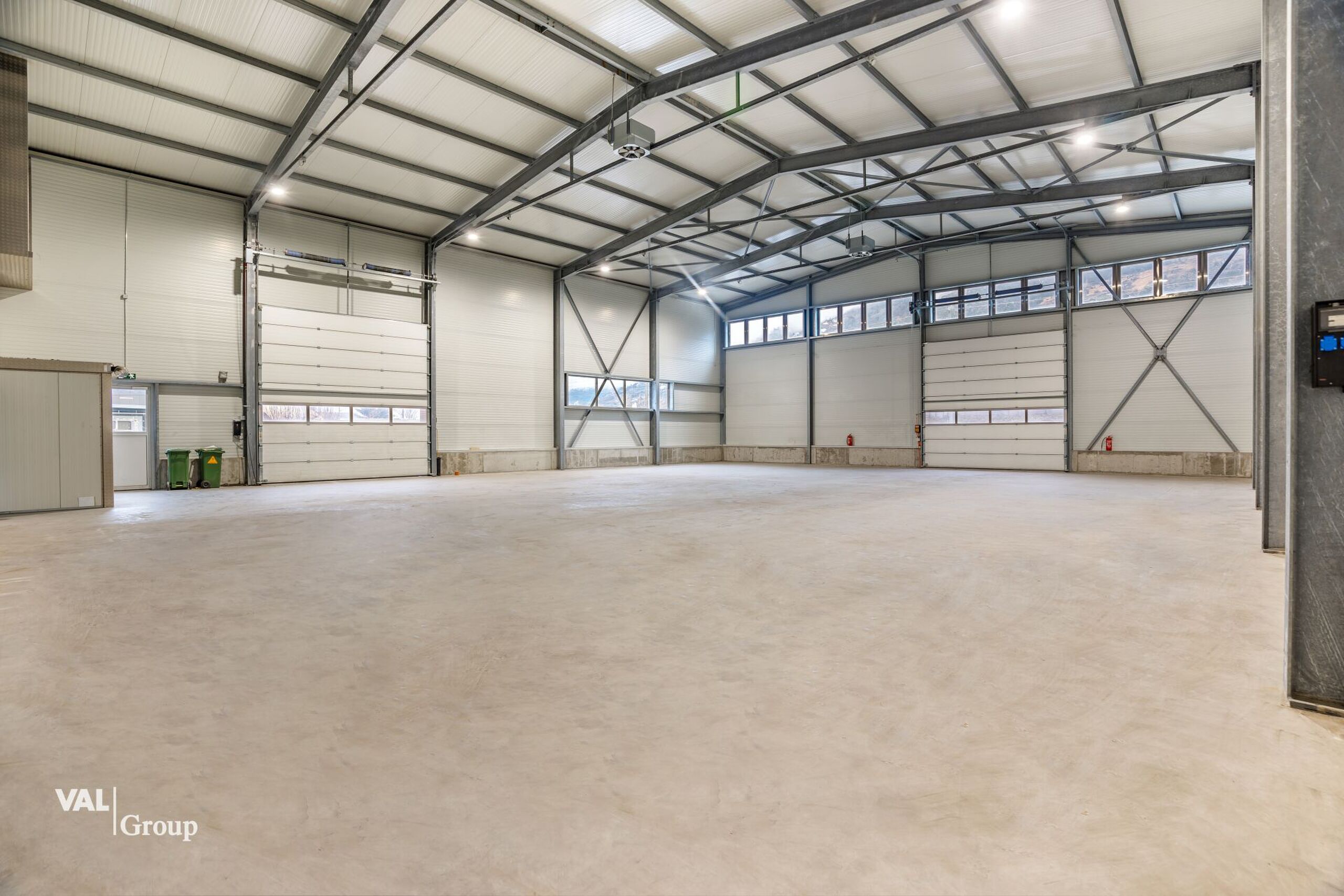 Immeuble mixte en location à Visp - 830 m²