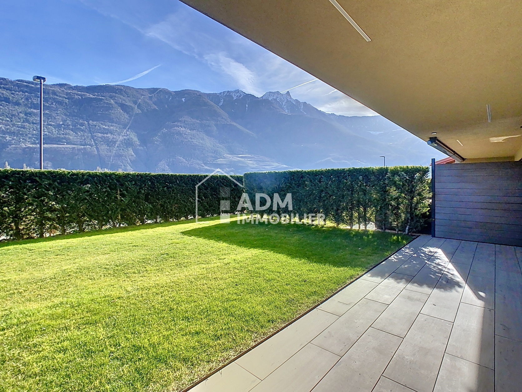 Terrasse - pelouse Terrasse - pelouse