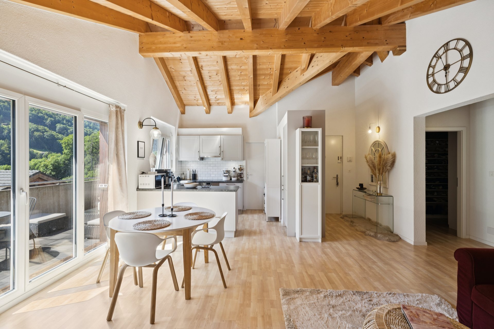 Interior view 2