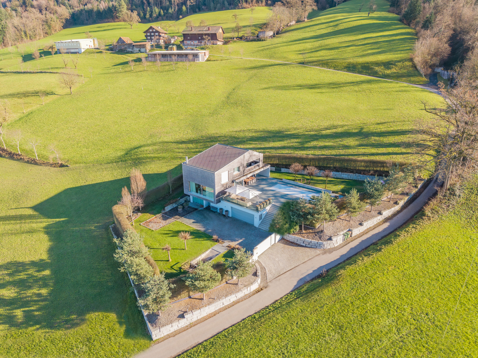 Wohnung eingebettet in die grüne Natur