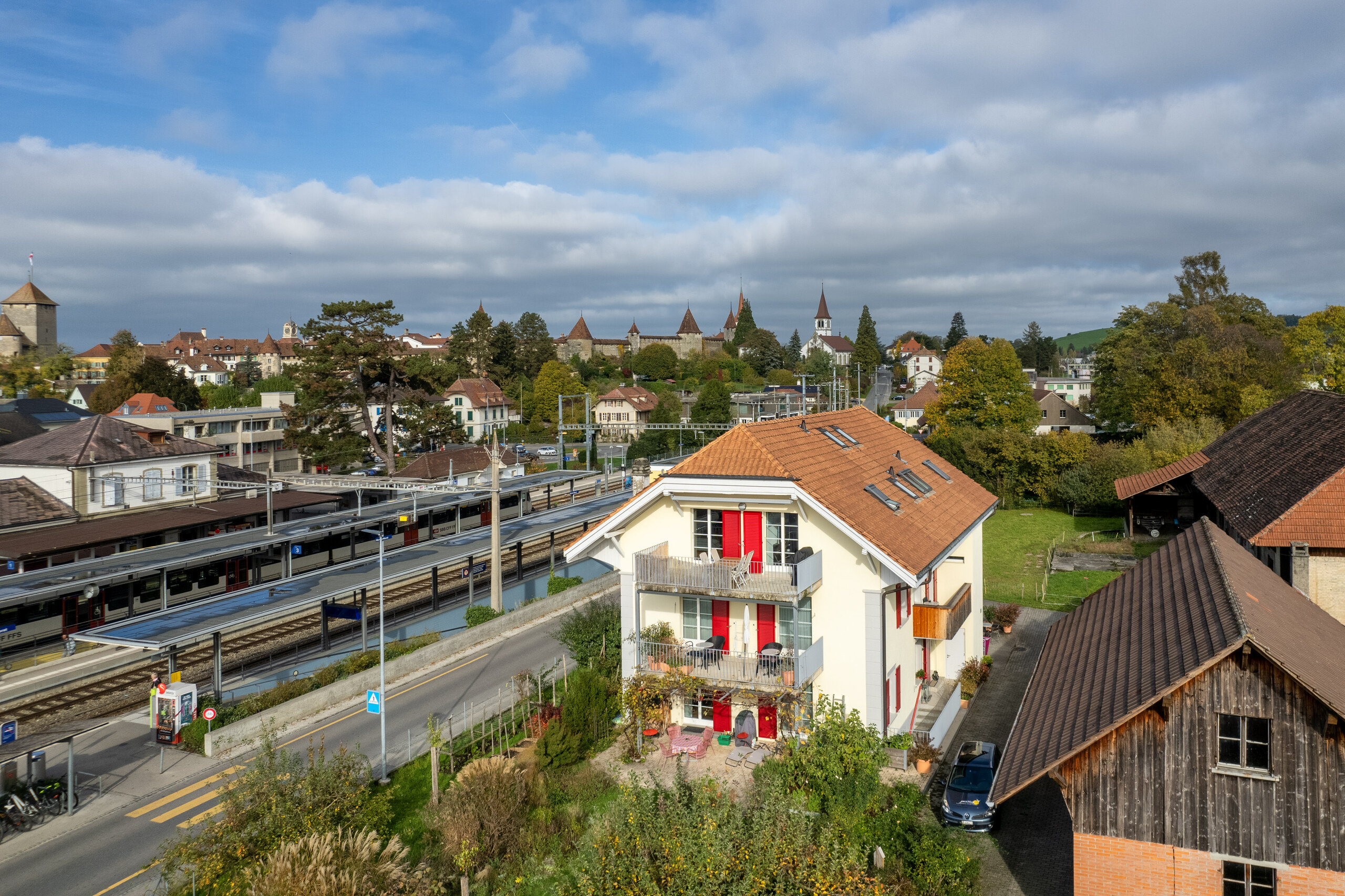 HAUSANSICHT - LAGE