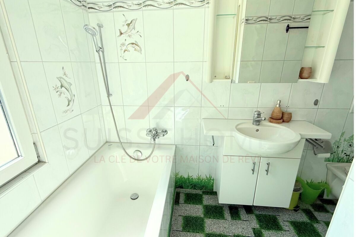 Badezimmer mit Badewanne ? Salle de bains avec baignoire