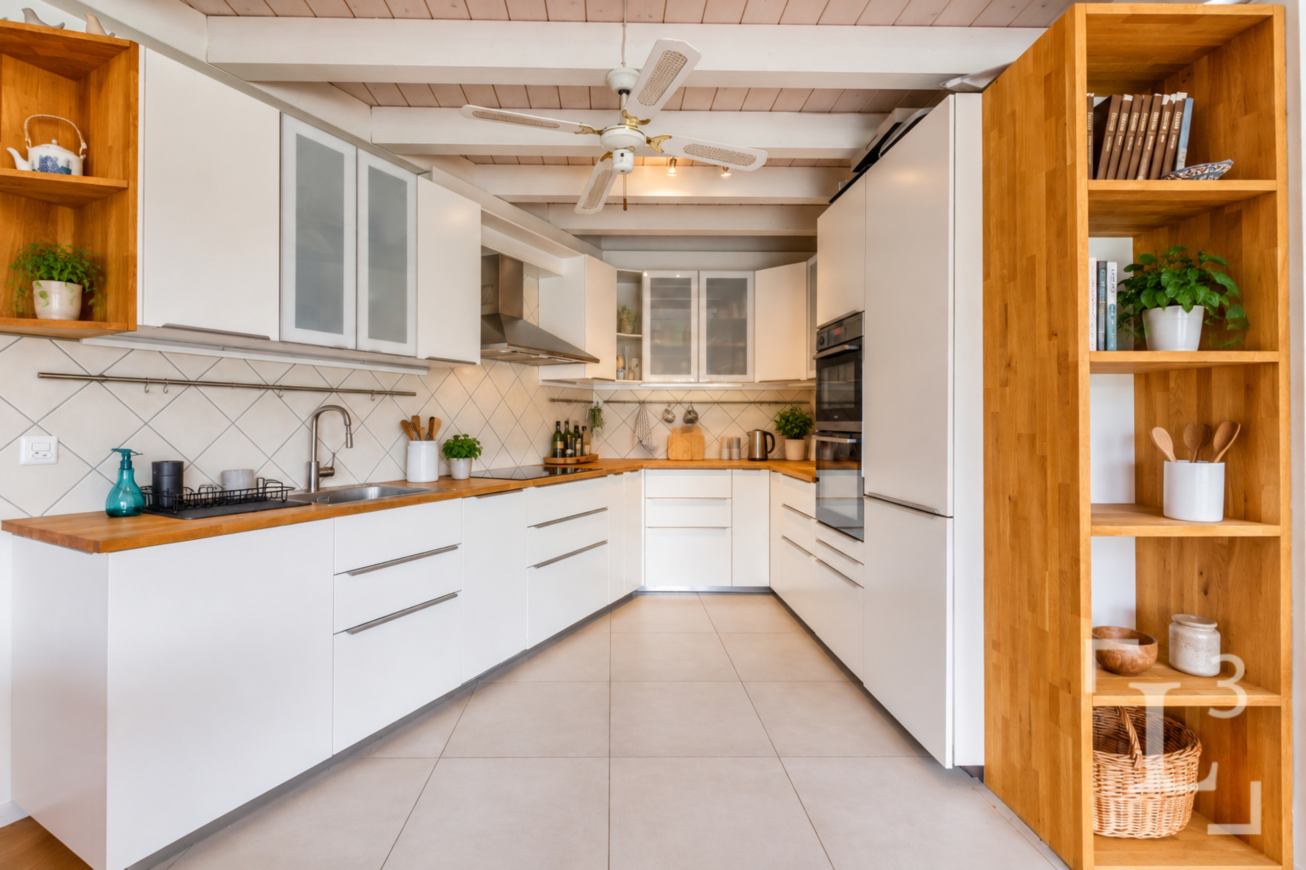 Open-concept, fully equipped kitchen Open-concept, fully equipped kitchen