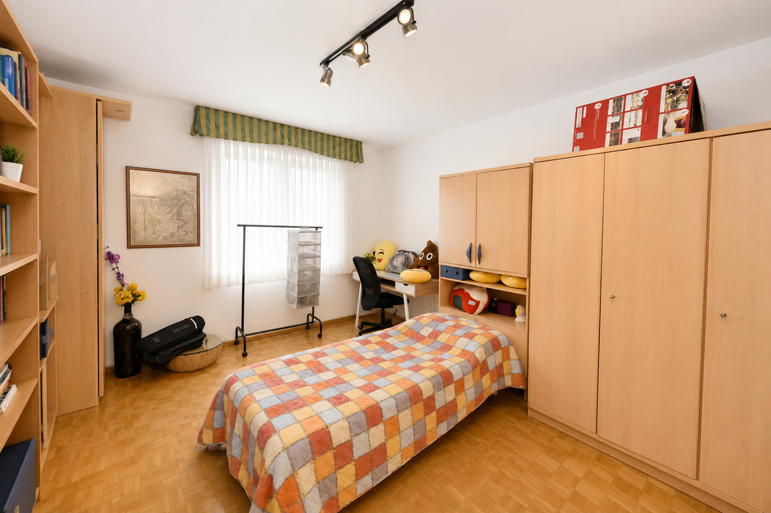 Interior view 8