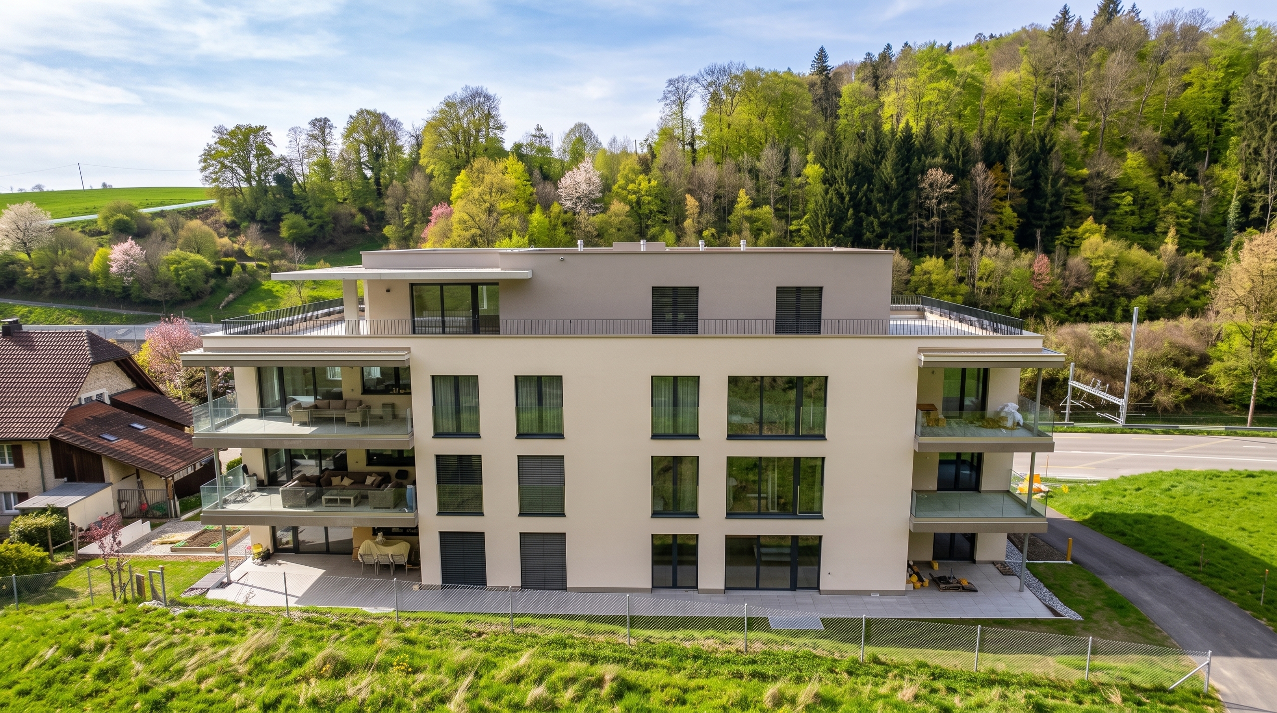 Exterior view 3