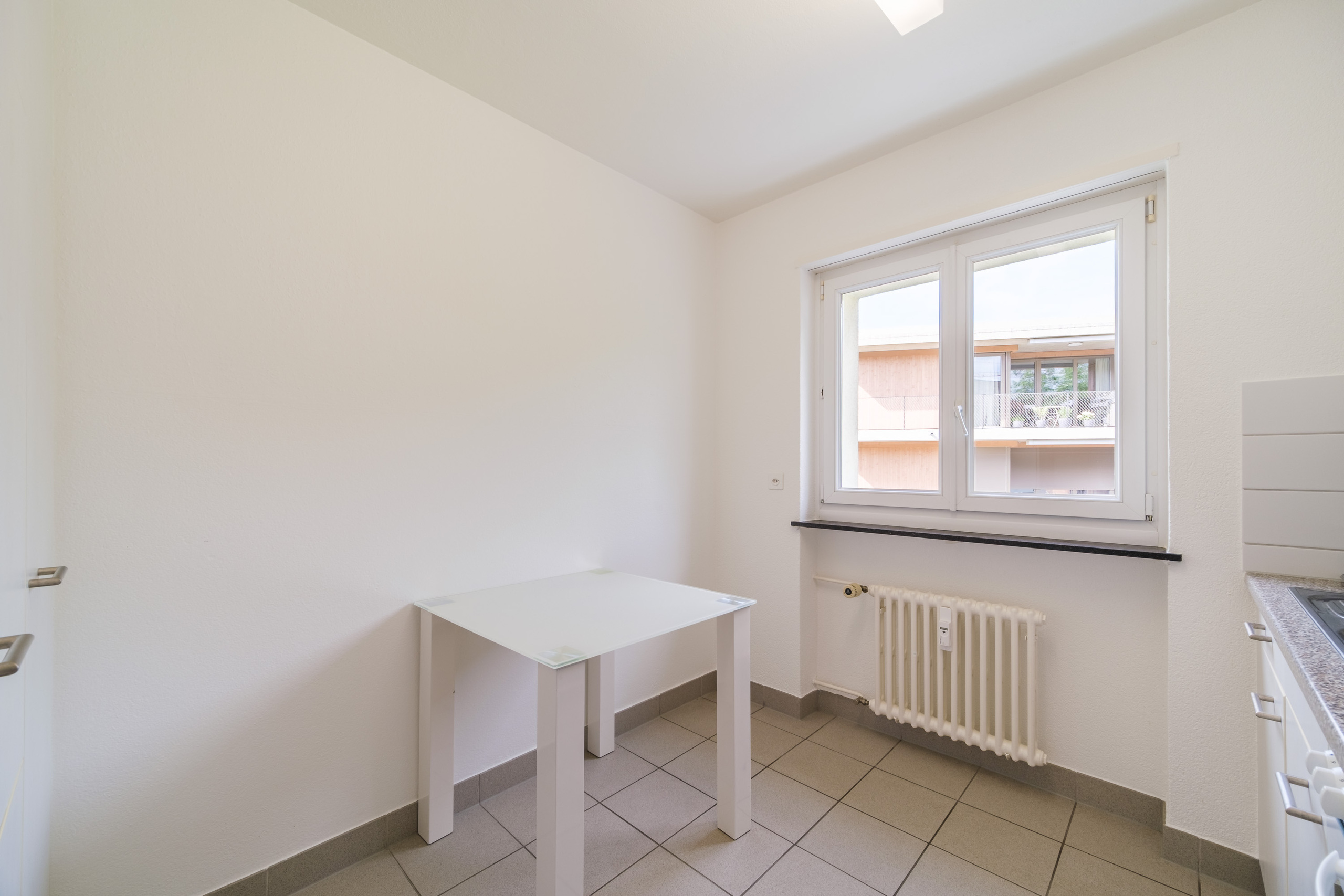 Interior view 4