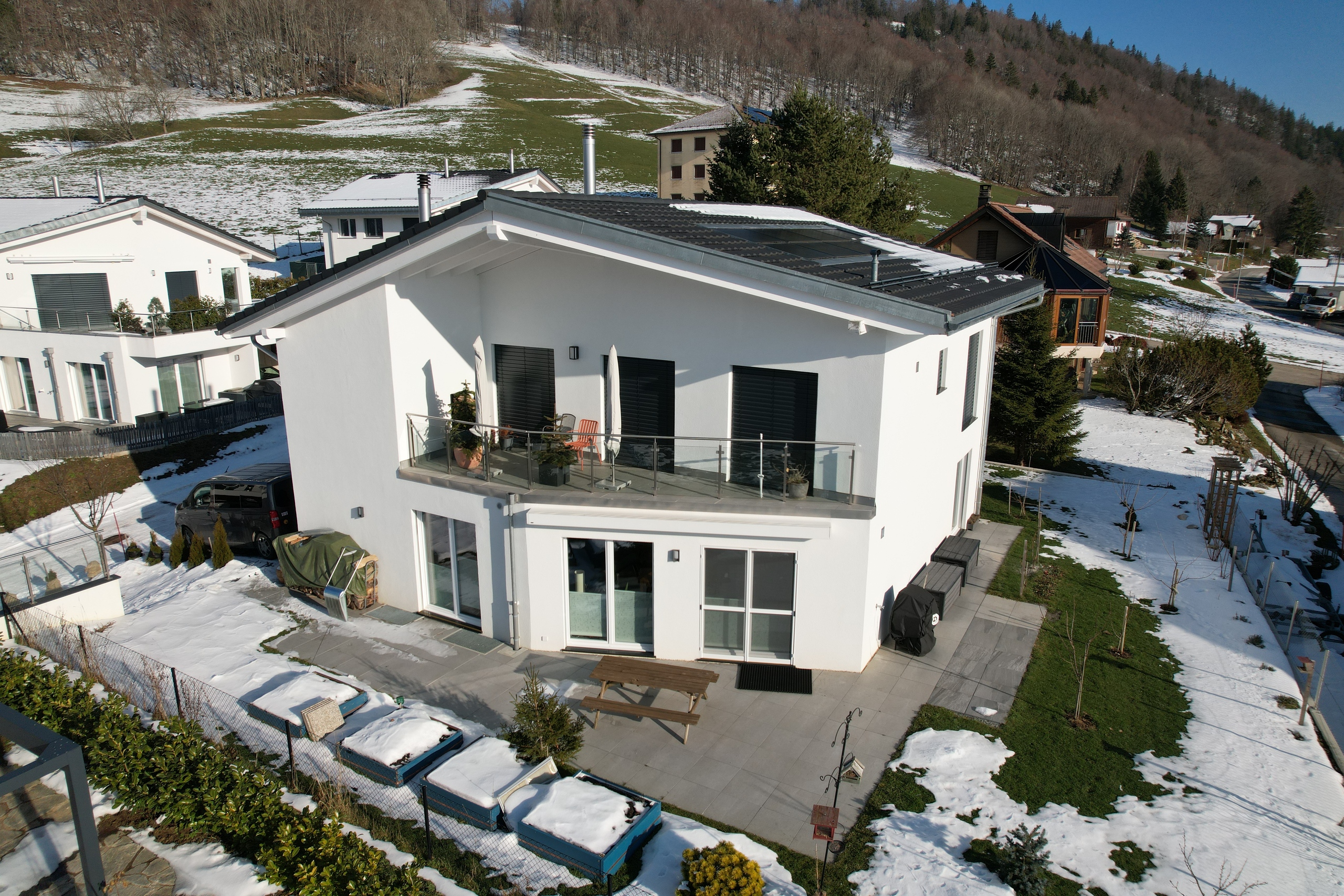 Exterior view 1