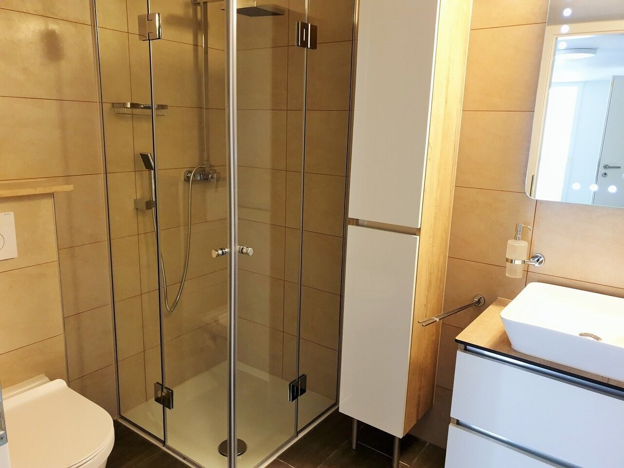 Photo 5