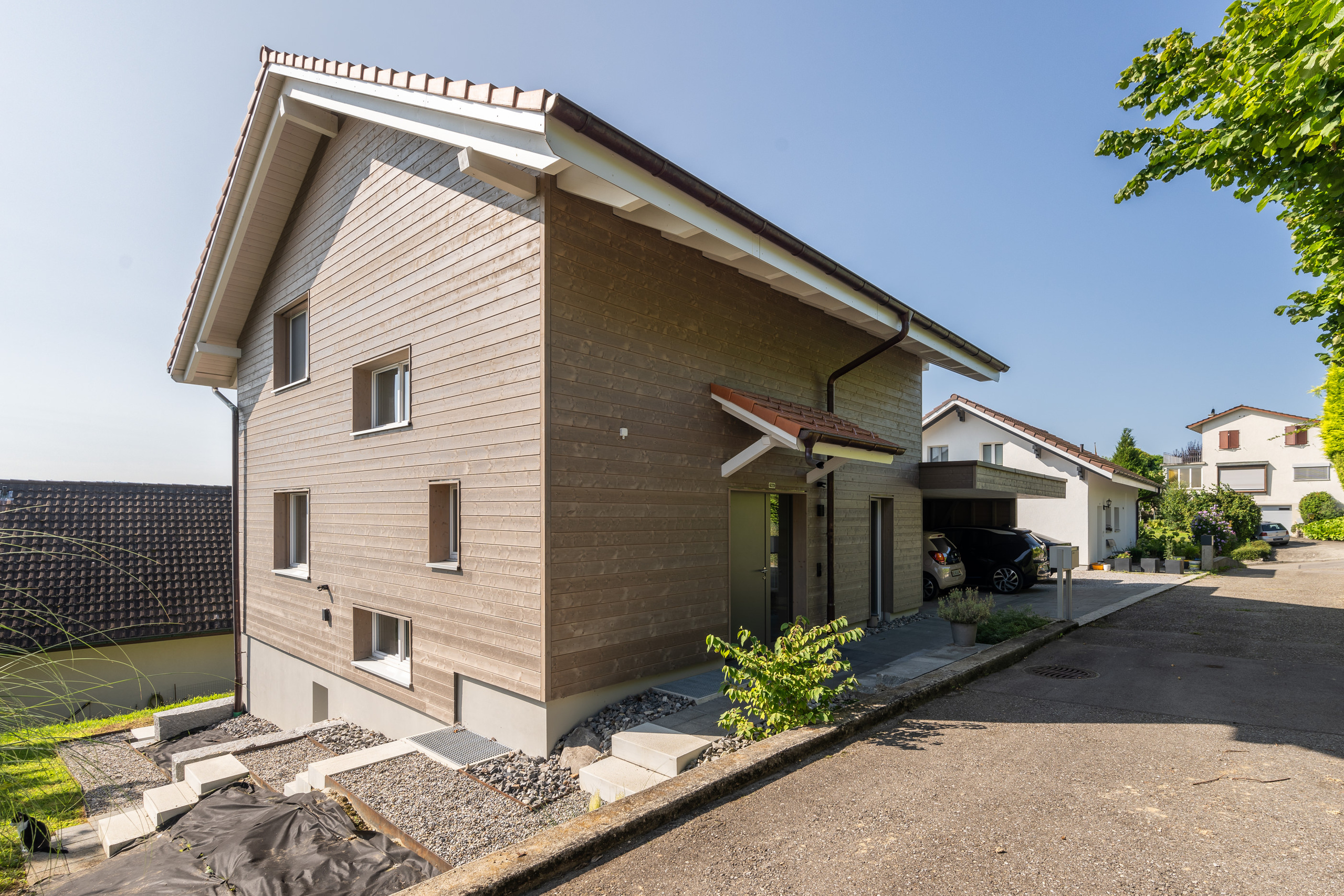 ZUFAHRT HAUS ZUFAHRT HAUS