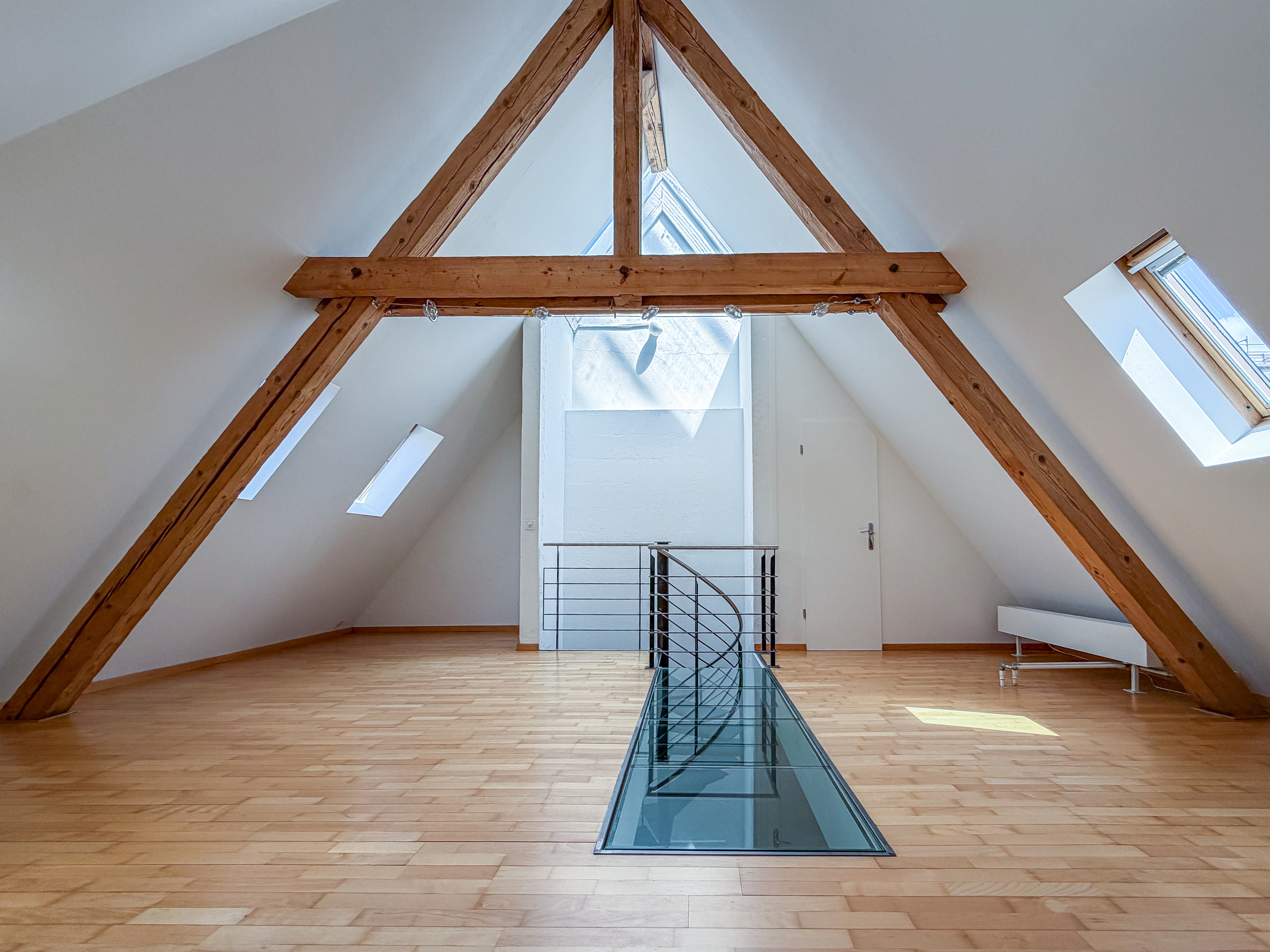 Interior view 10