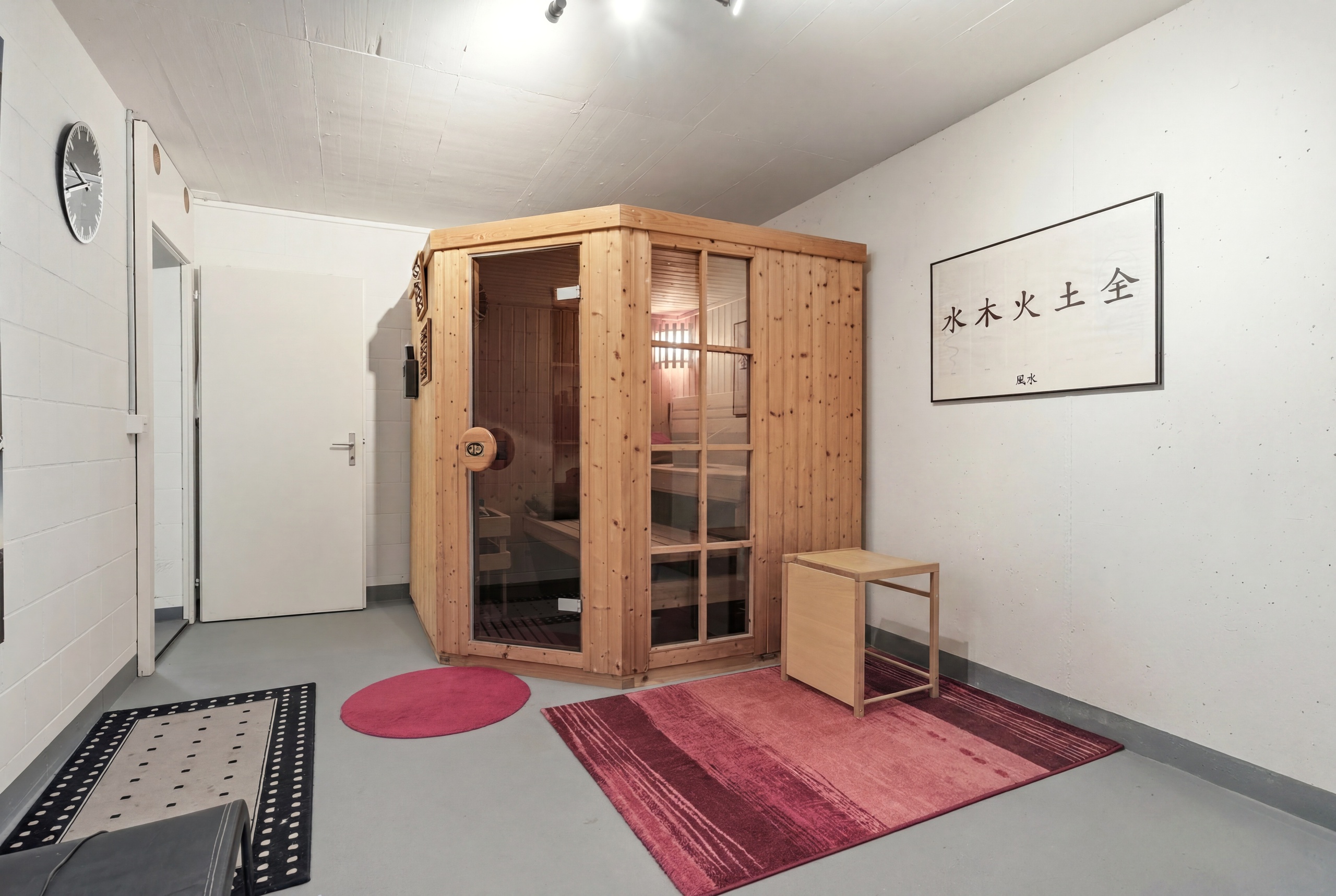Interior view 18