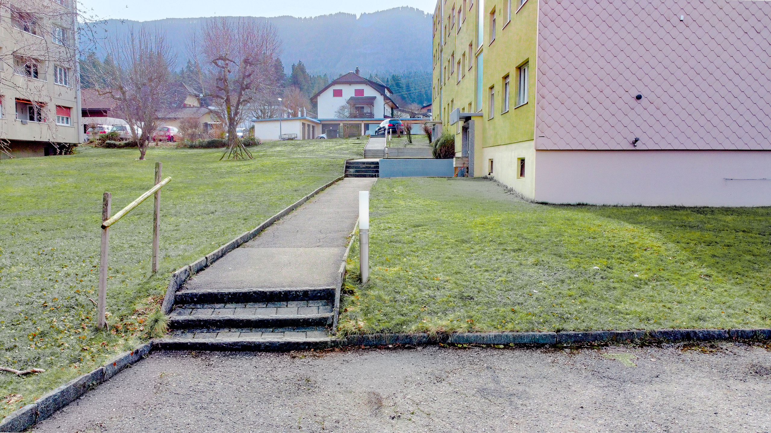 Exterior view 4