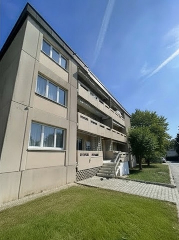 Exterior view 2
