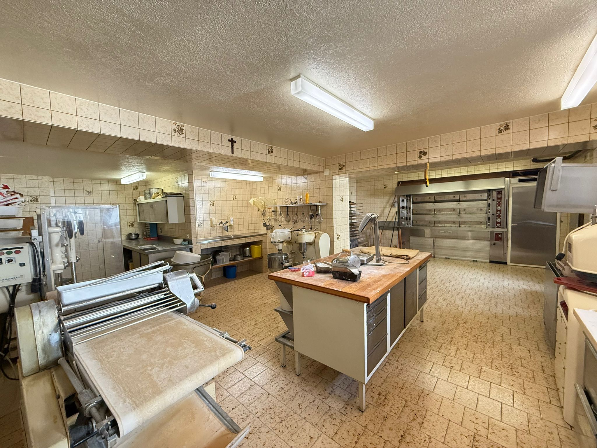 Unteres Erdgeschoss Bäckerei-Labor (oder andere Nutzung)