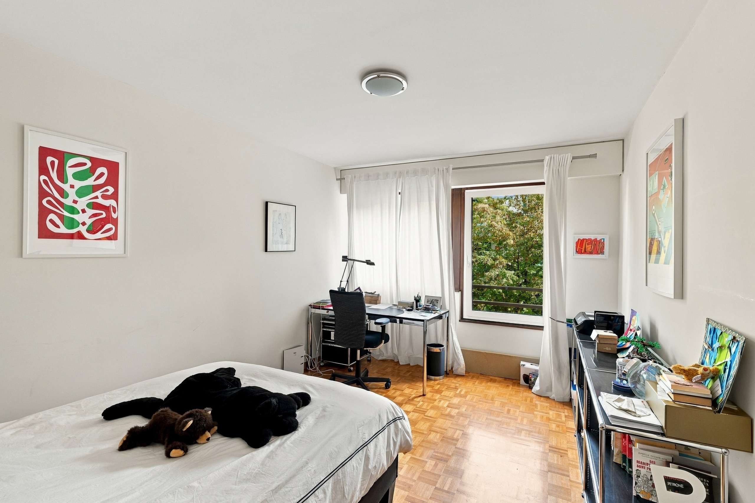 Interior view 6