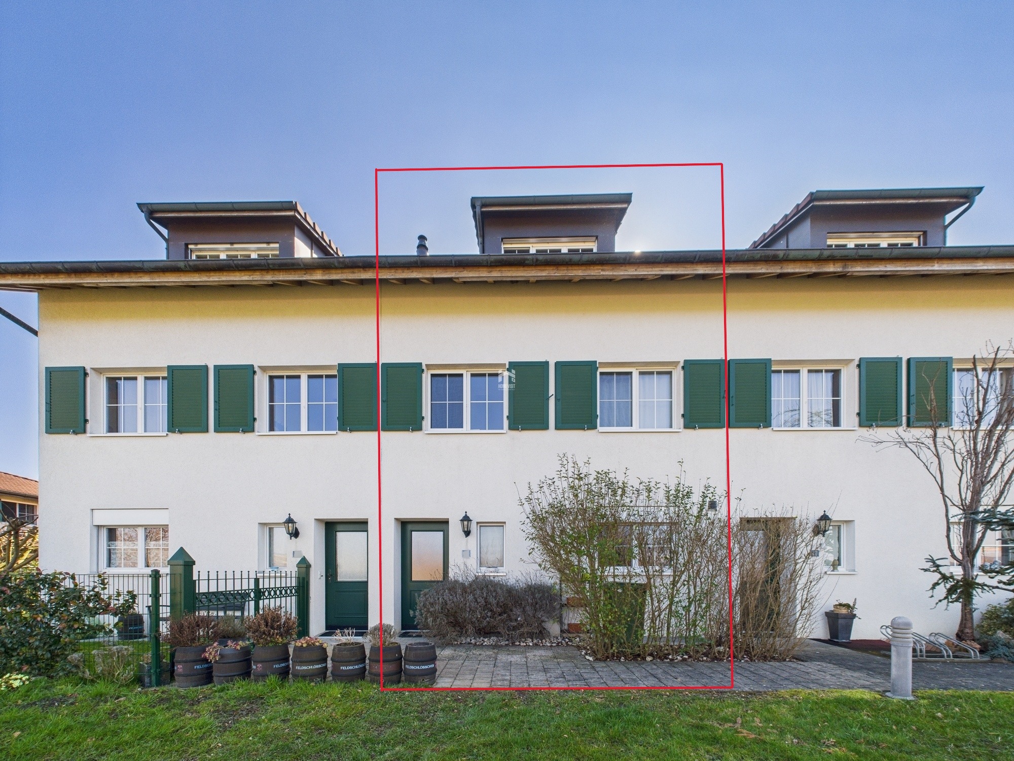 Aussenansicht Eingangsbereich Aussenansicht Eingangsbereich