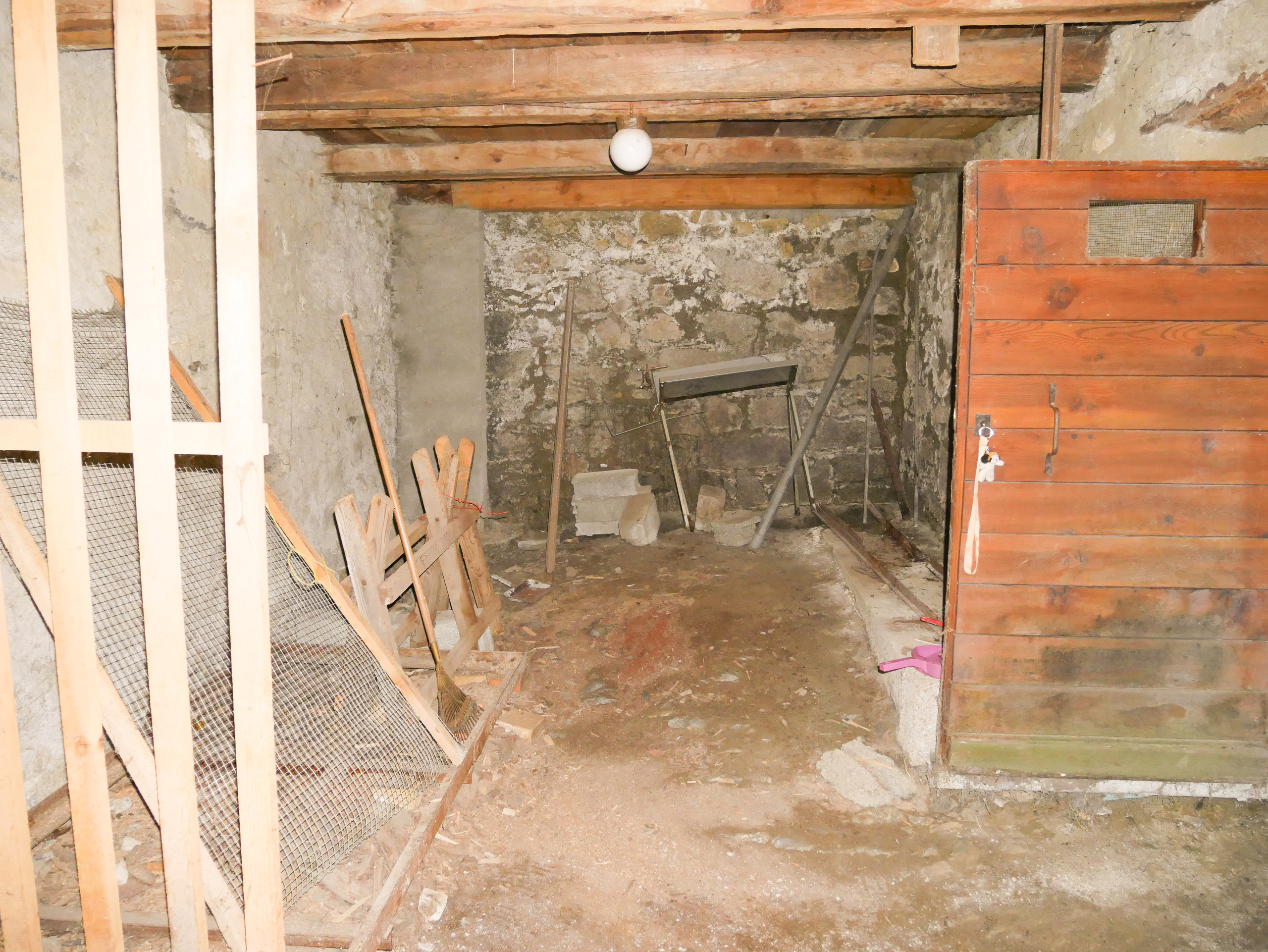 Interior view 13