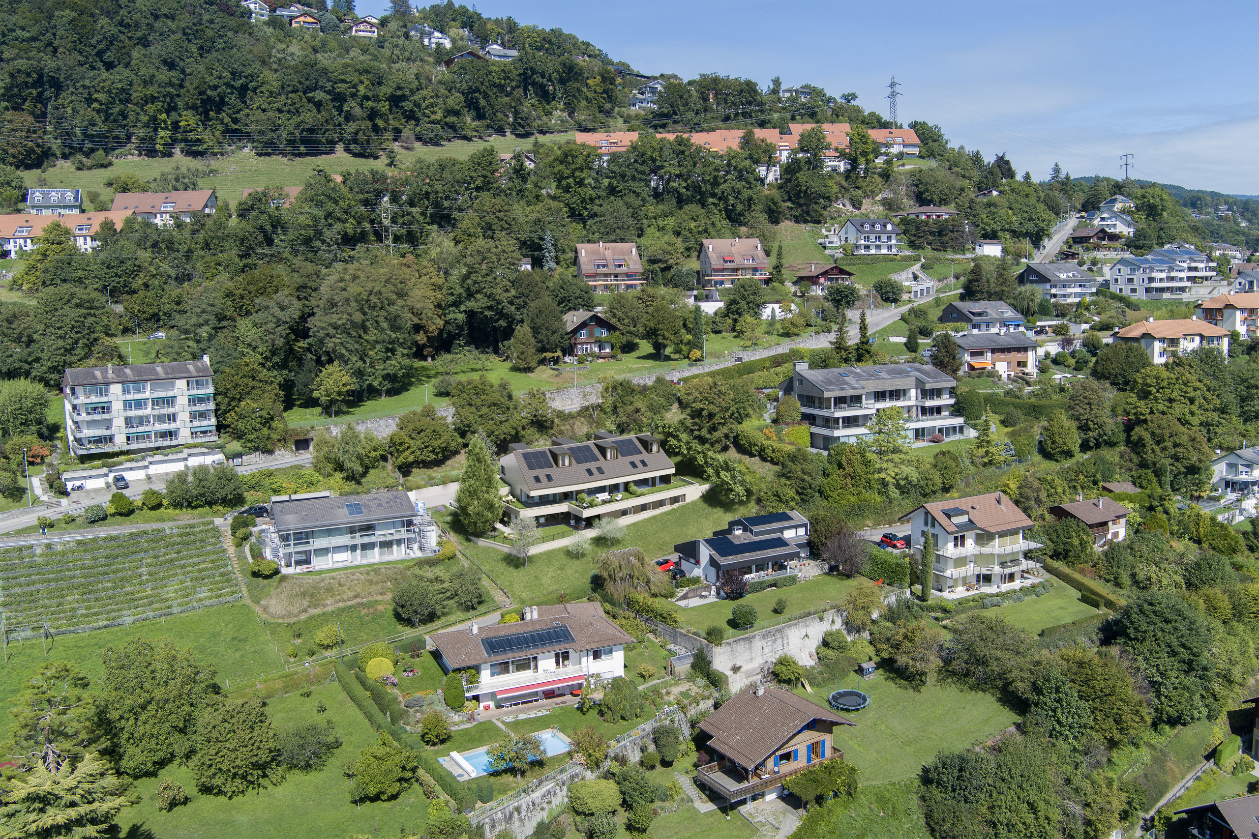 Exterior view 3