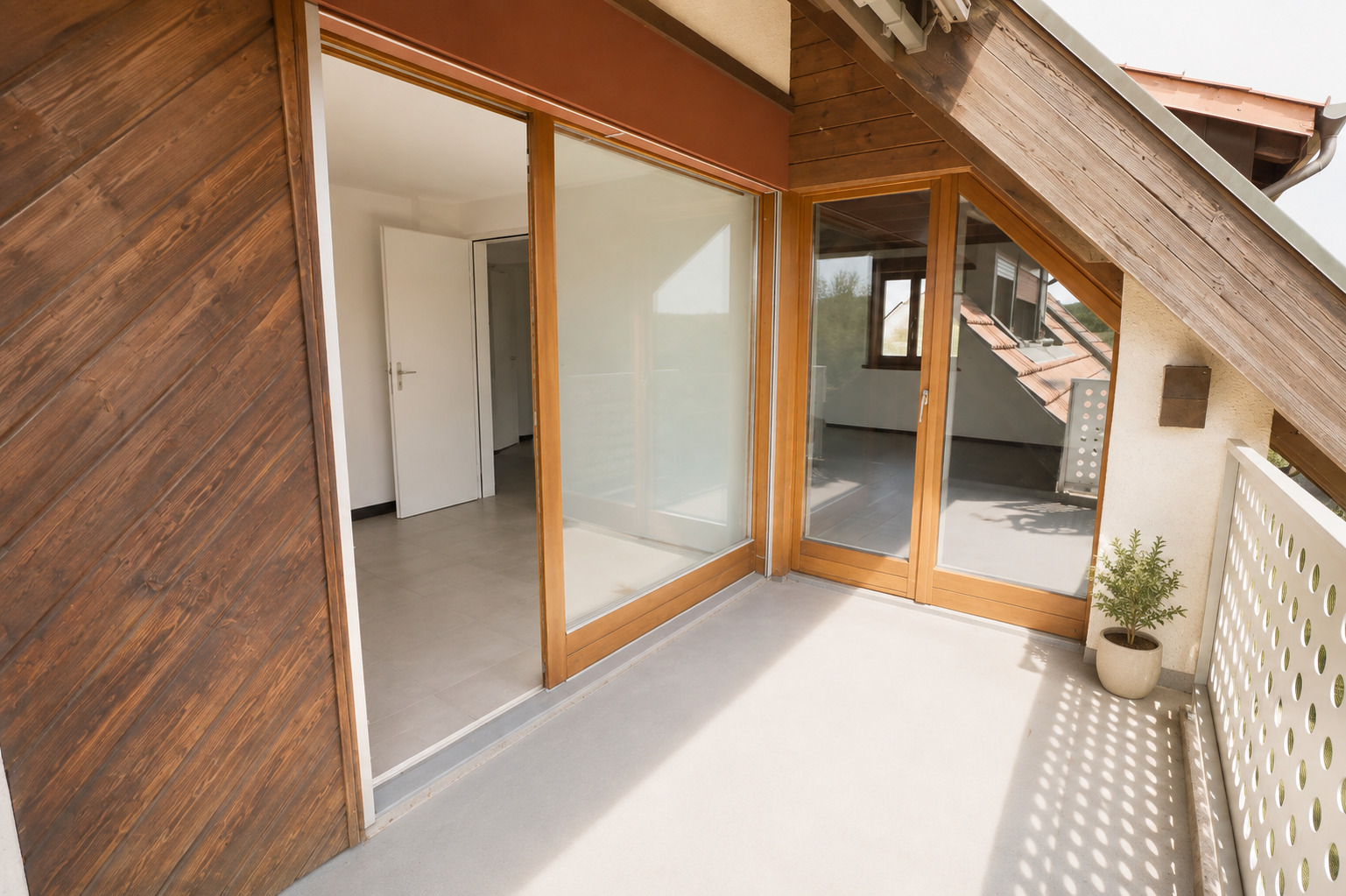 Interior view 2