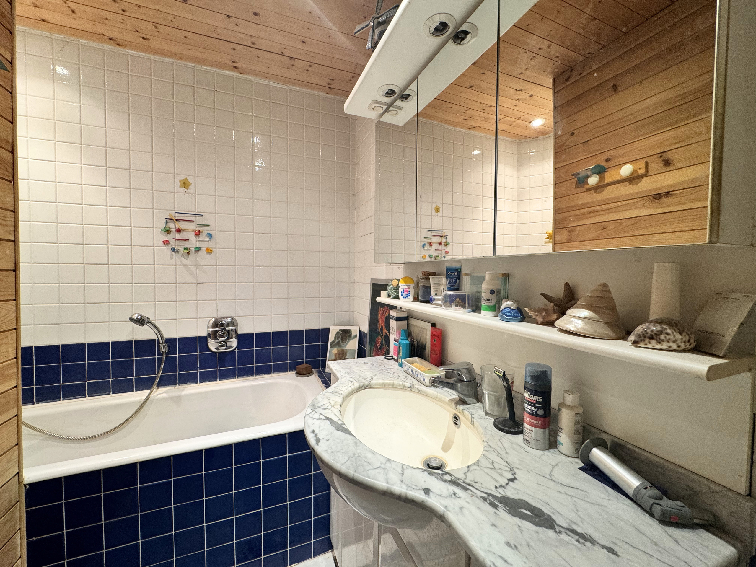 Salle de bain RDC Salle de bain RDC