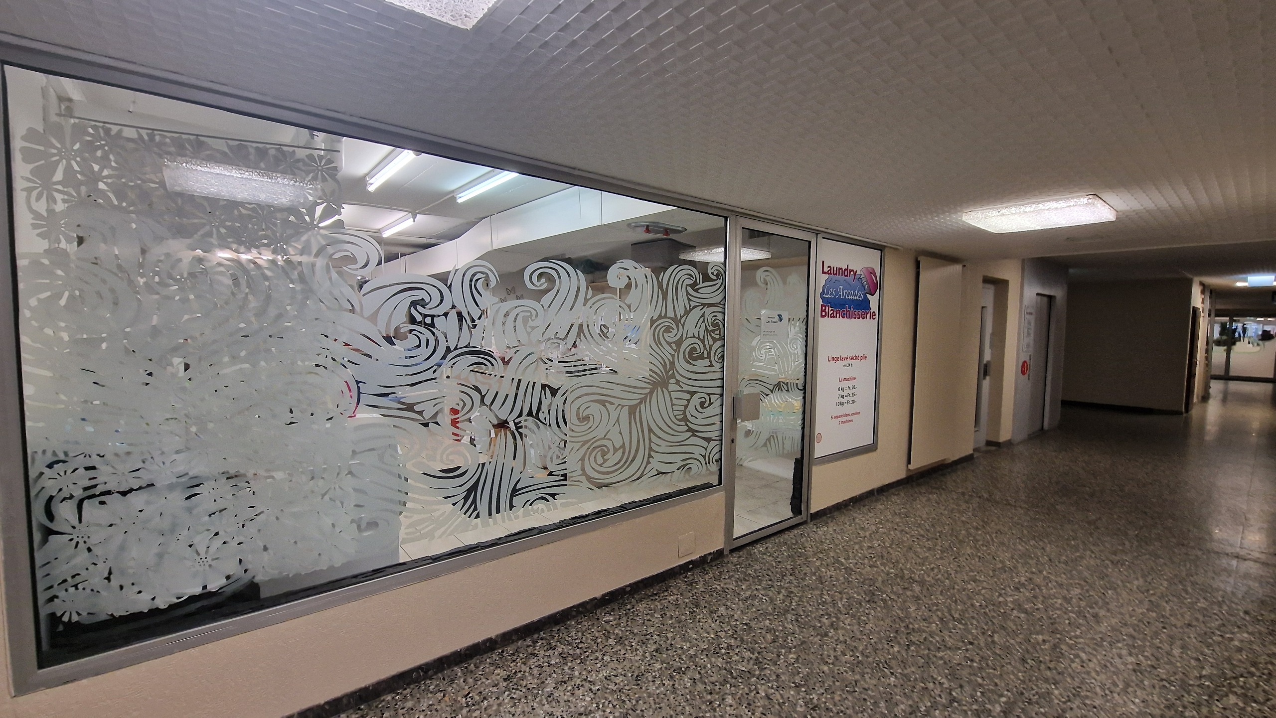Vitrine2