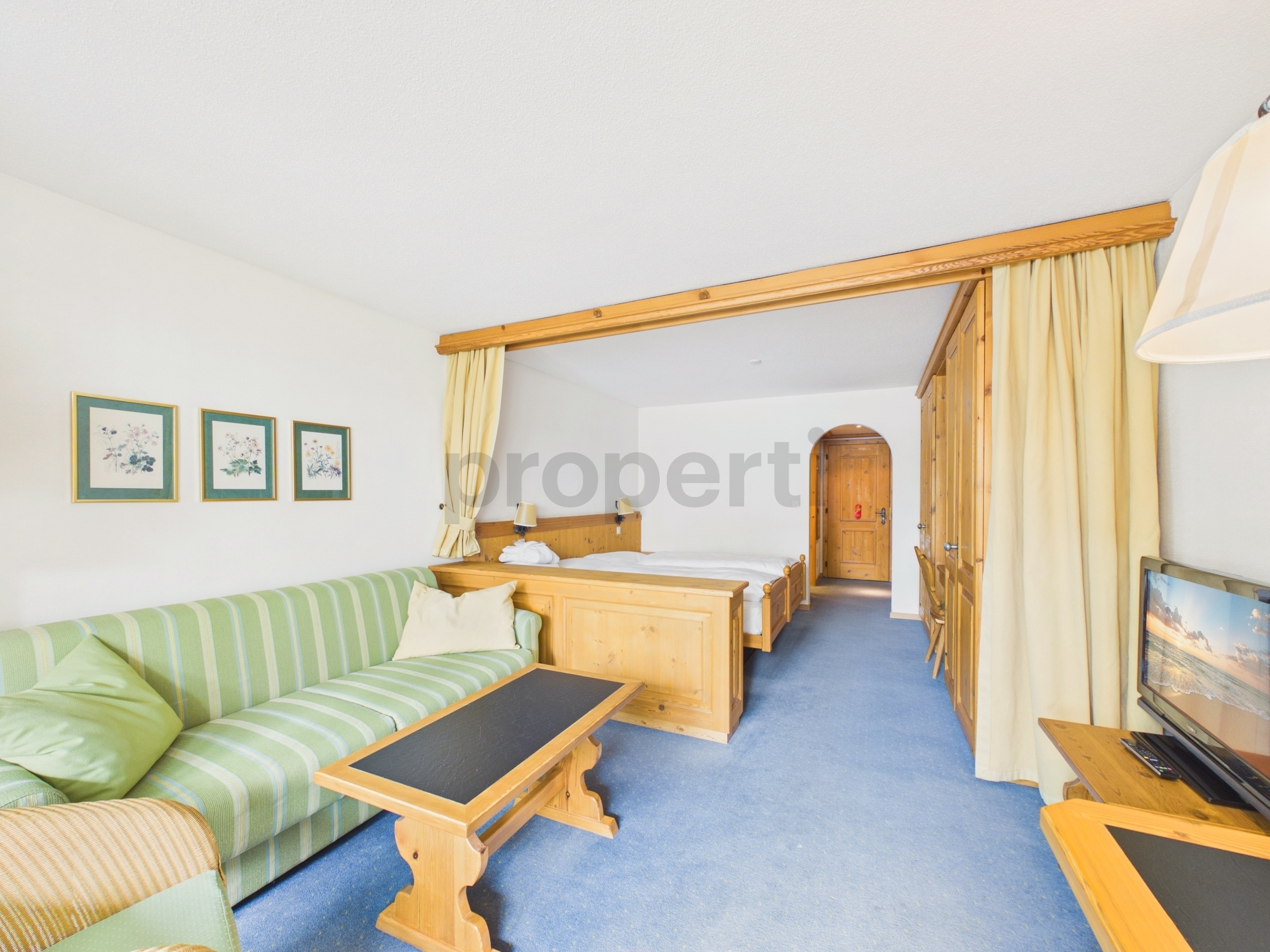 Photo 4