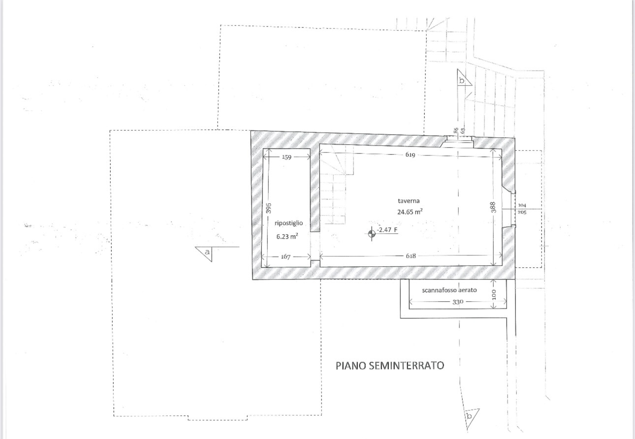 Untergeschoss im Haupthaus Untergeschoss im Haupthaus