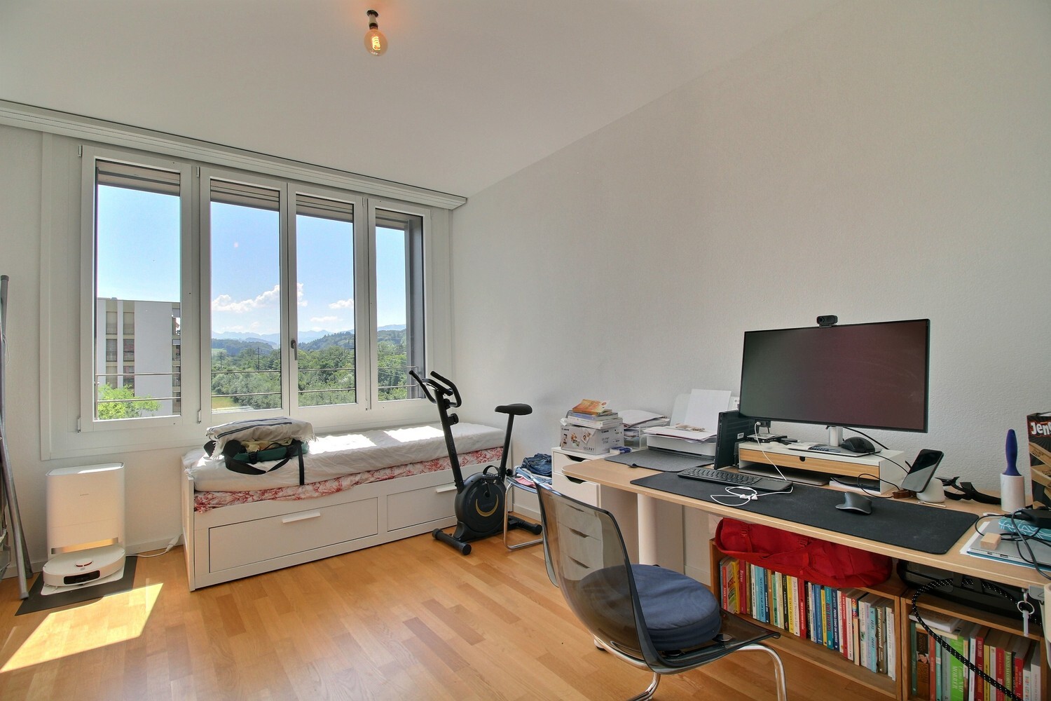 Photo 12