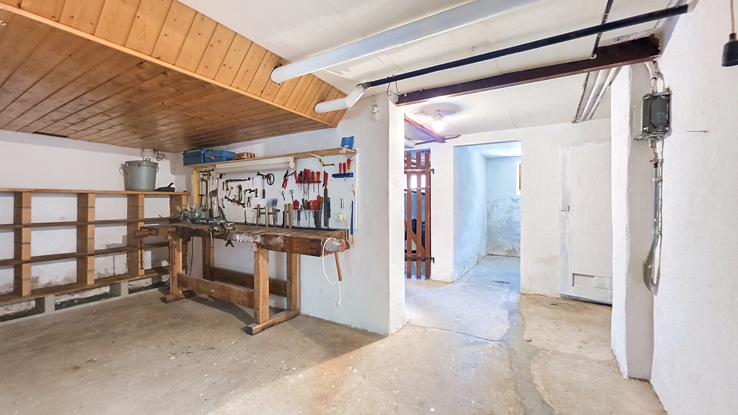 Sous-sol - dégagement / atelier