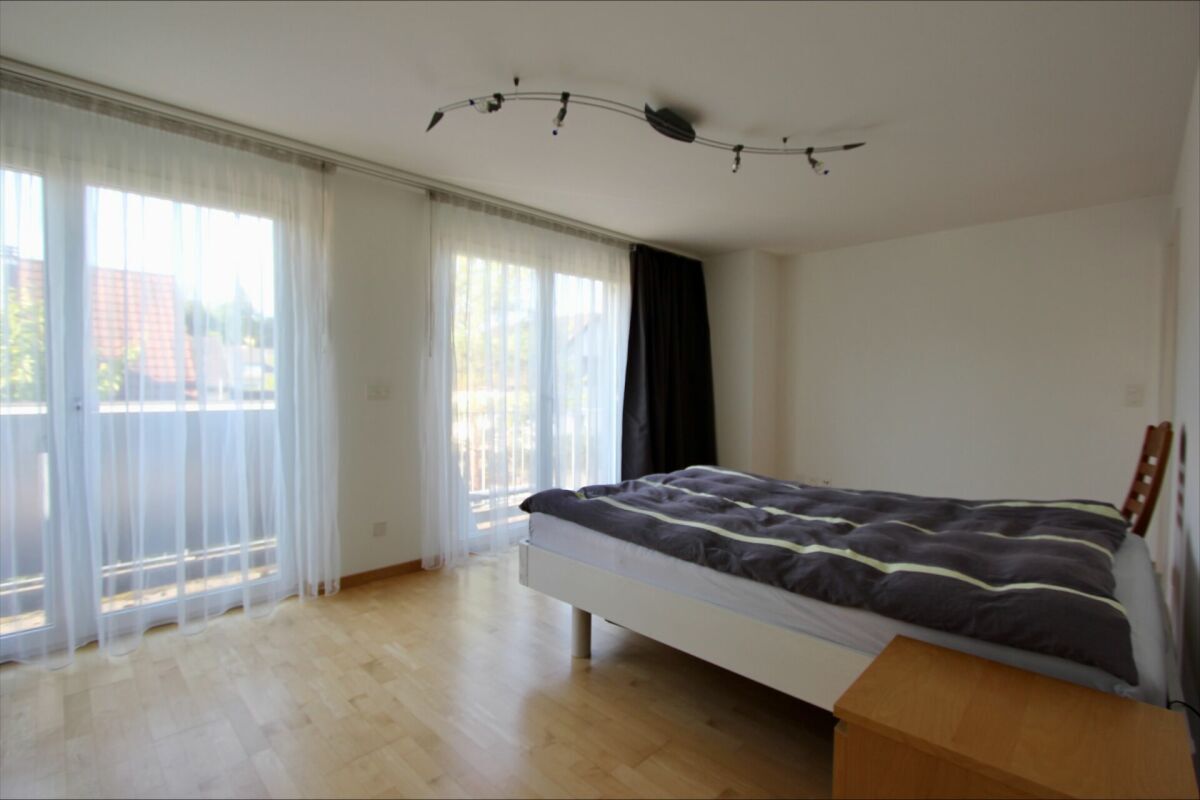 Picture 10
