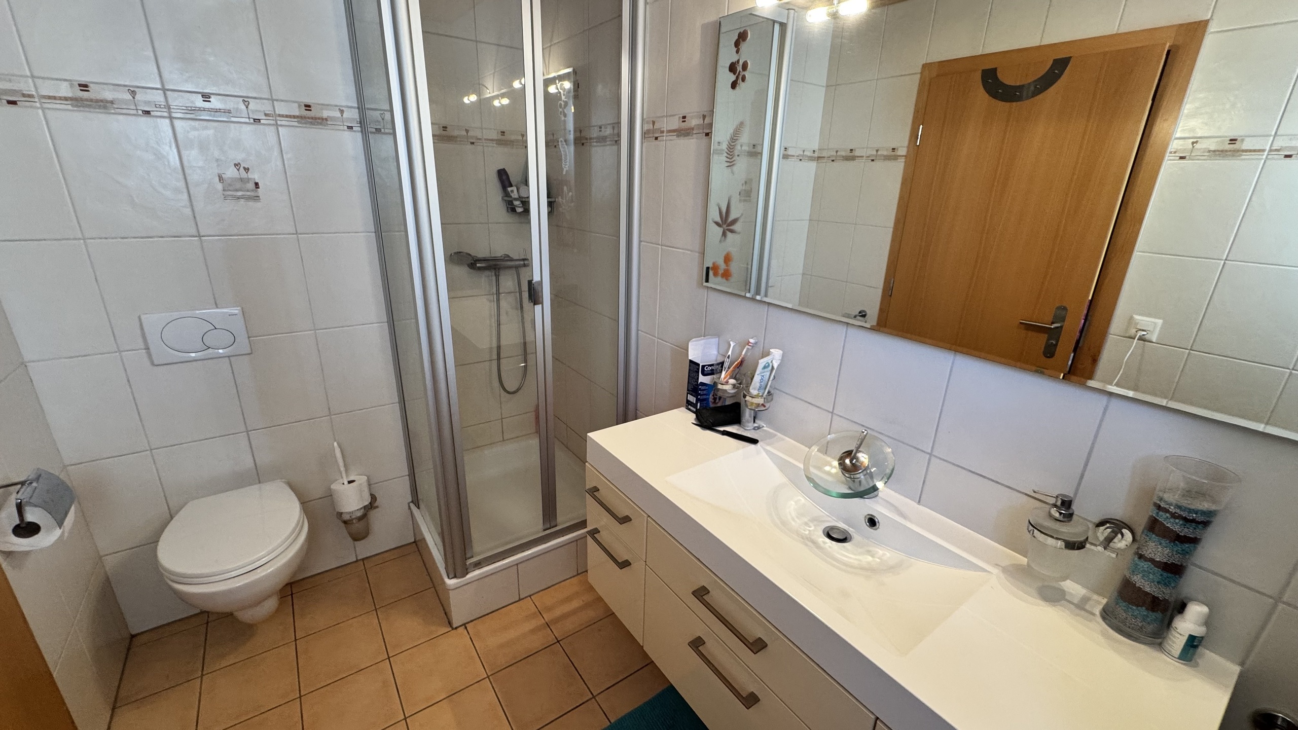 Interior view 6