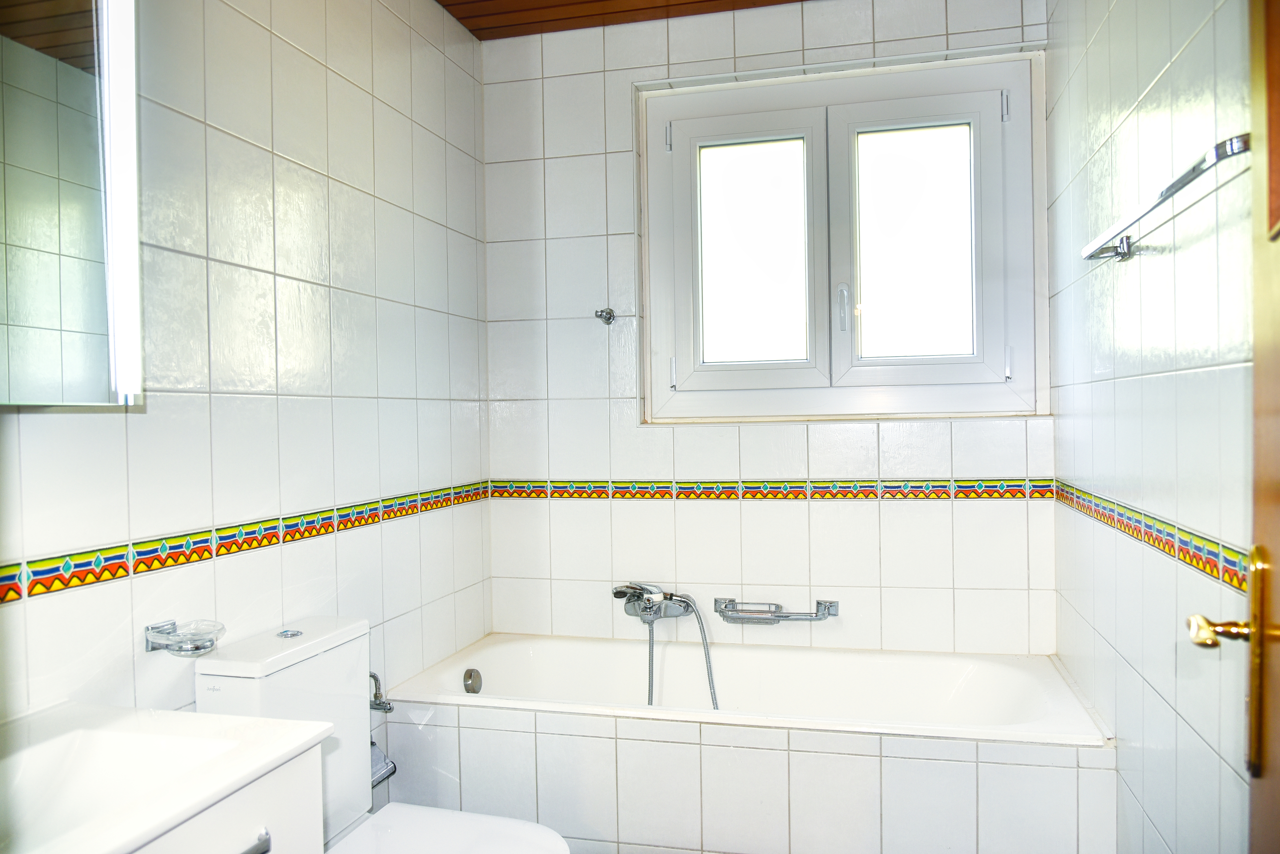 Villa Sierre - Salle de bain à l'étage Villa Sierre - Salle de bain à l'étage