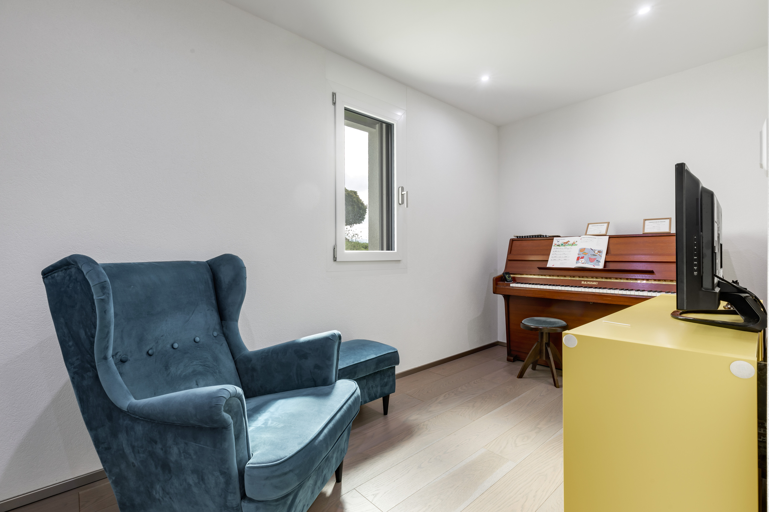 Coin bureau / loisirs