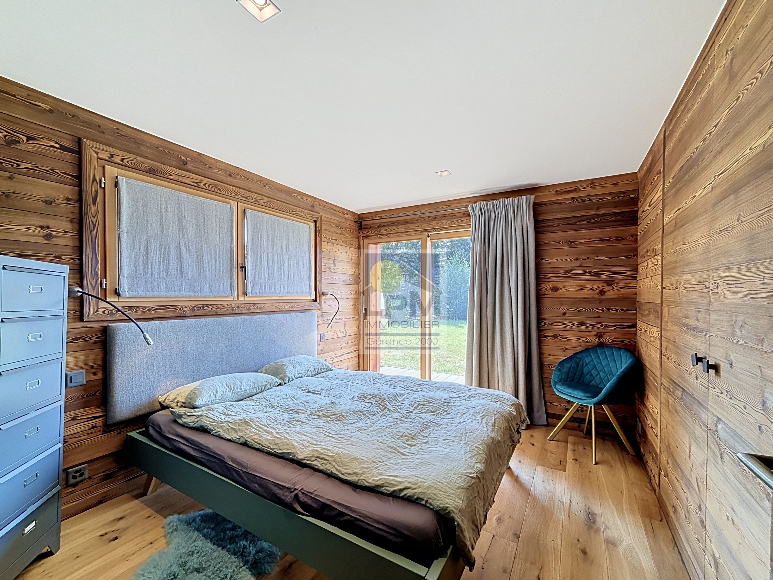 Interior view 9