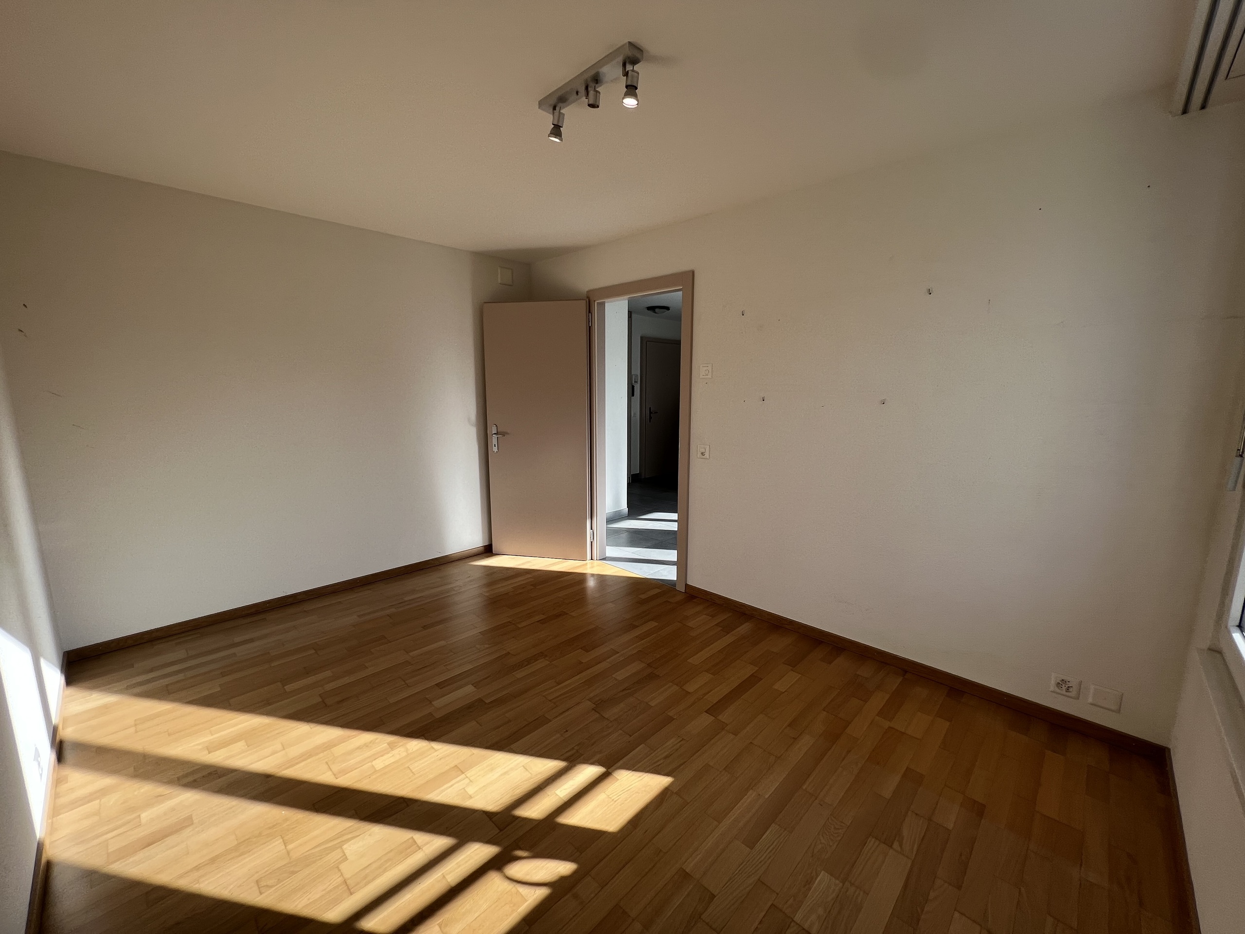 Chambre avec fenêtre Chambre avec fenêtre