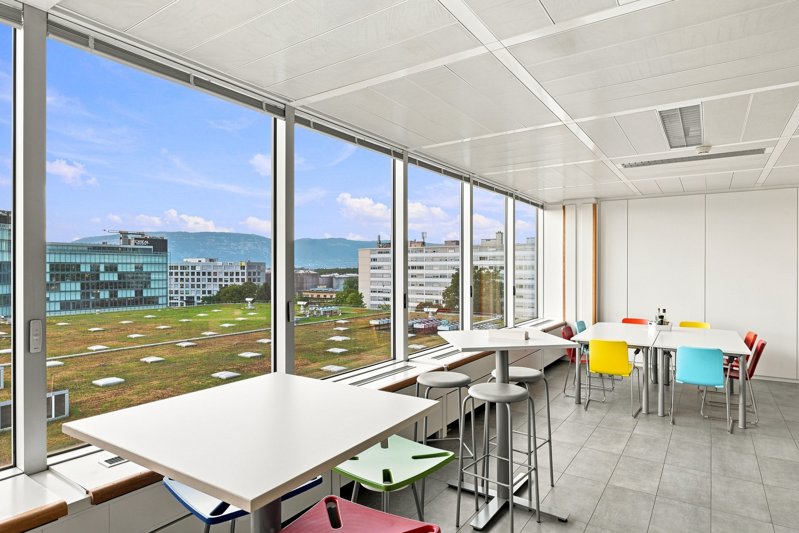 Interior view 7