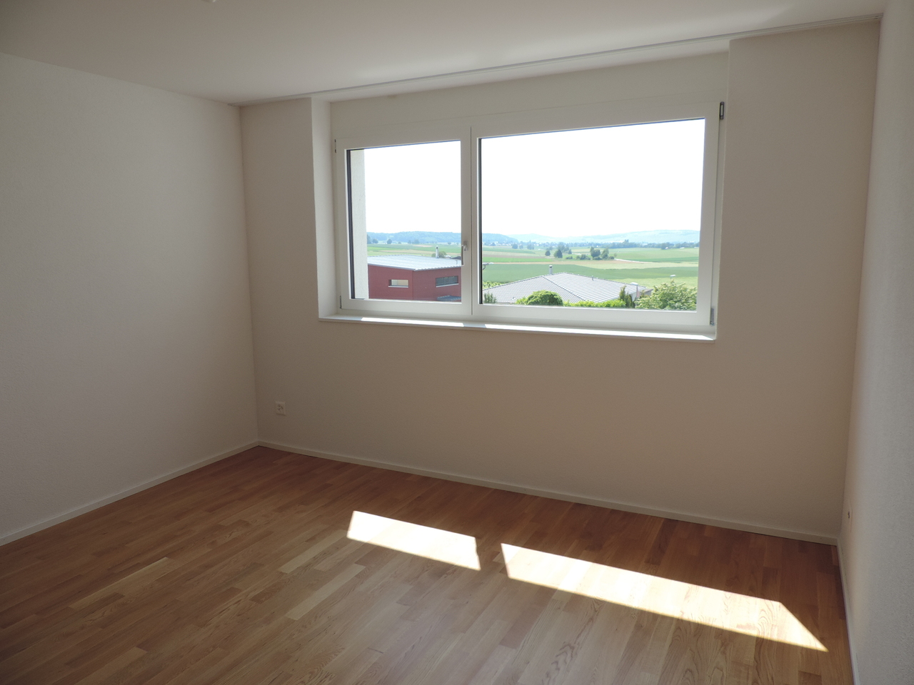 alle Schlafzimmer mit Parkett