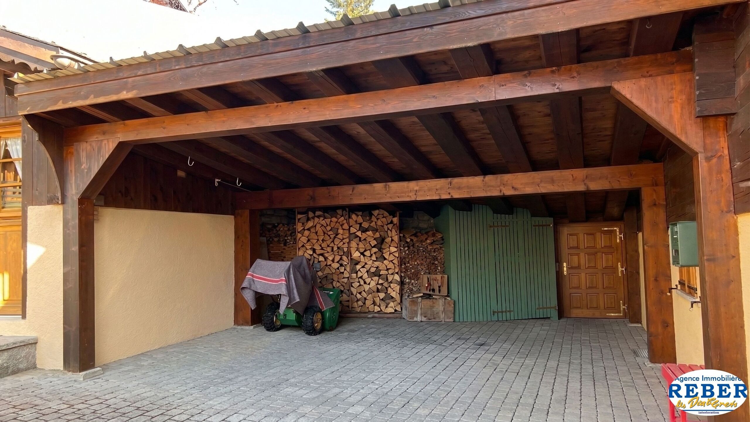 Photo 36
