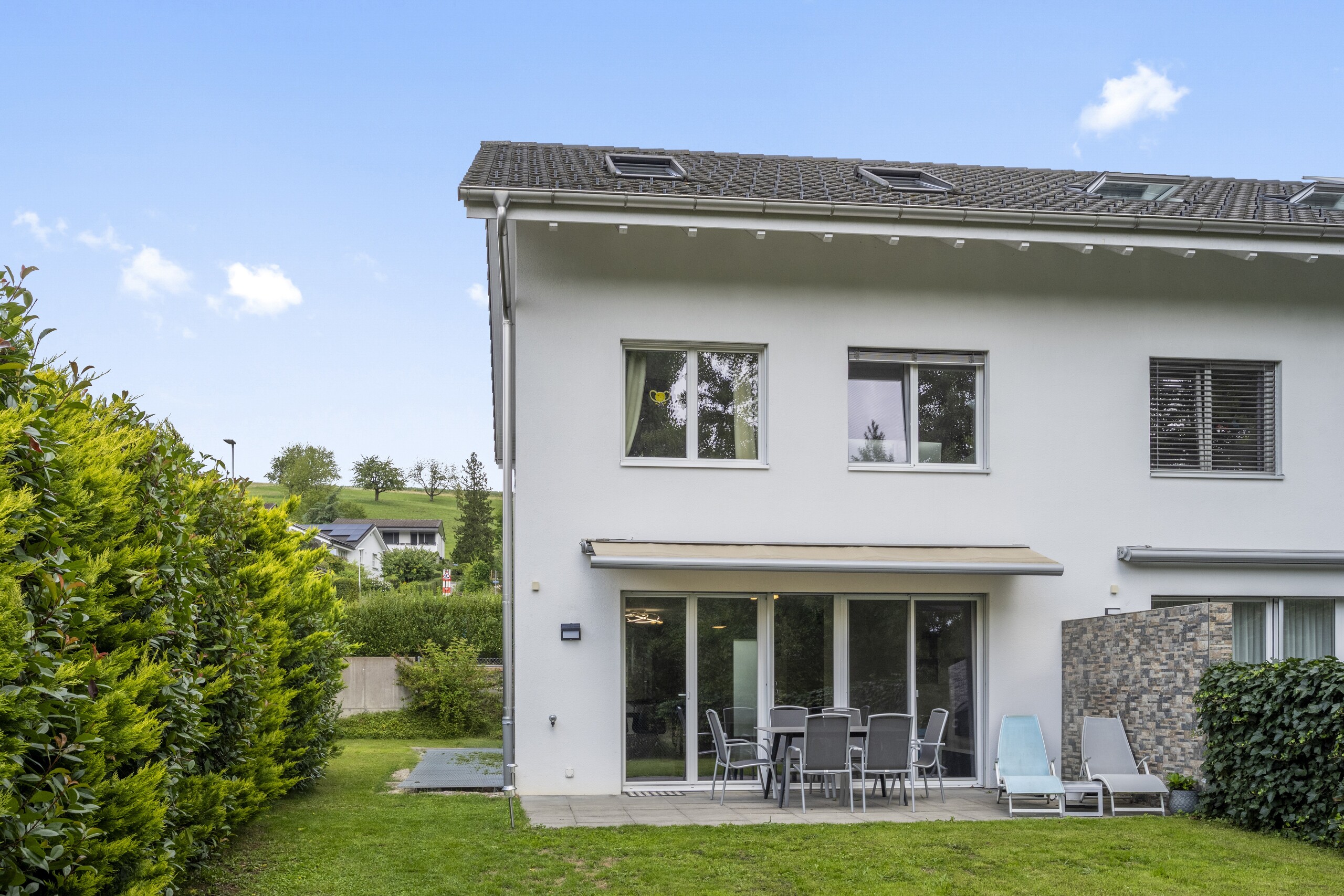 Aussenansicht Haus Gartenseite