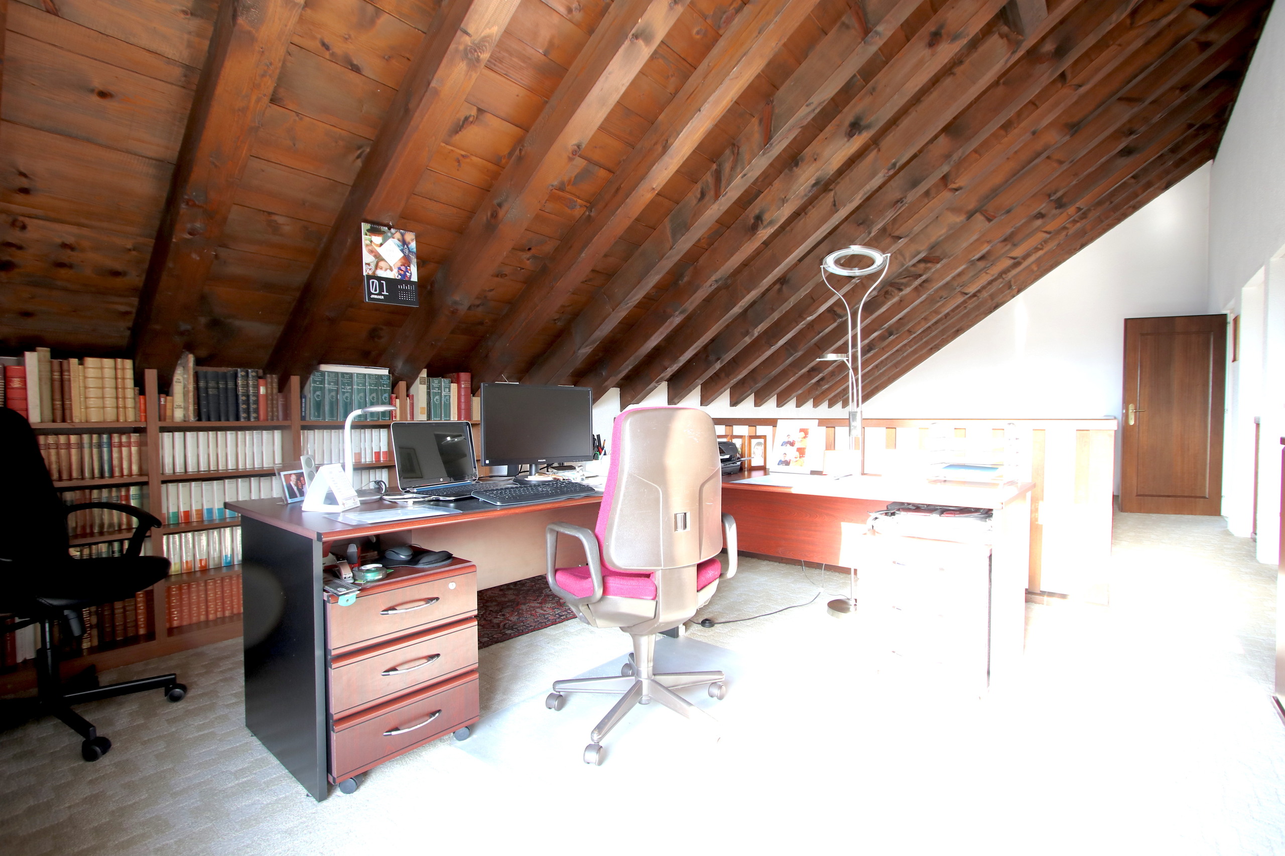 Photo 8