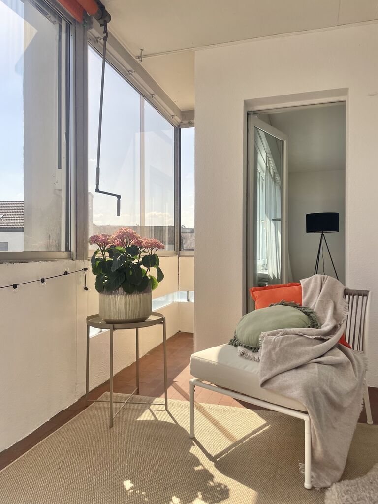 Interior view 8