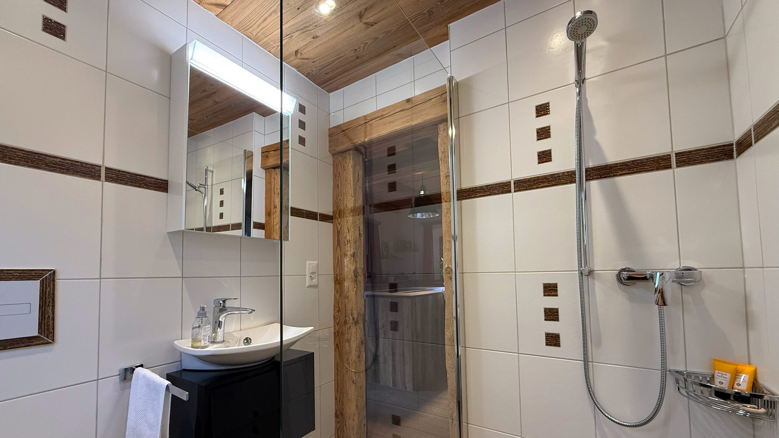 Mazot - Shower room Mazot - Shower room