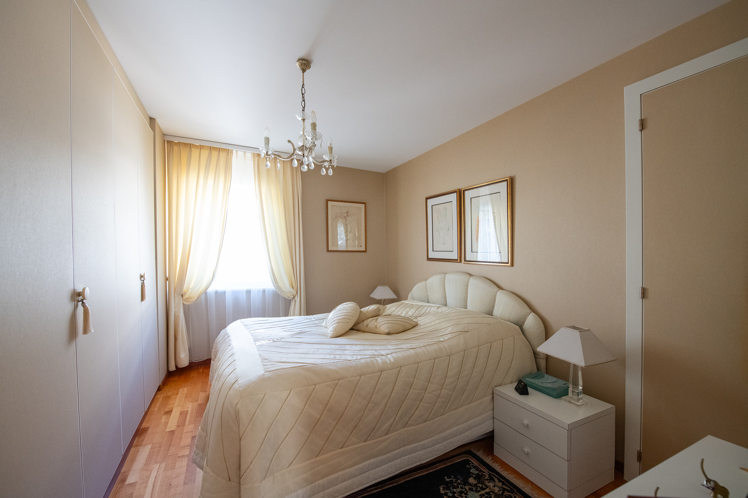 Interior view 5