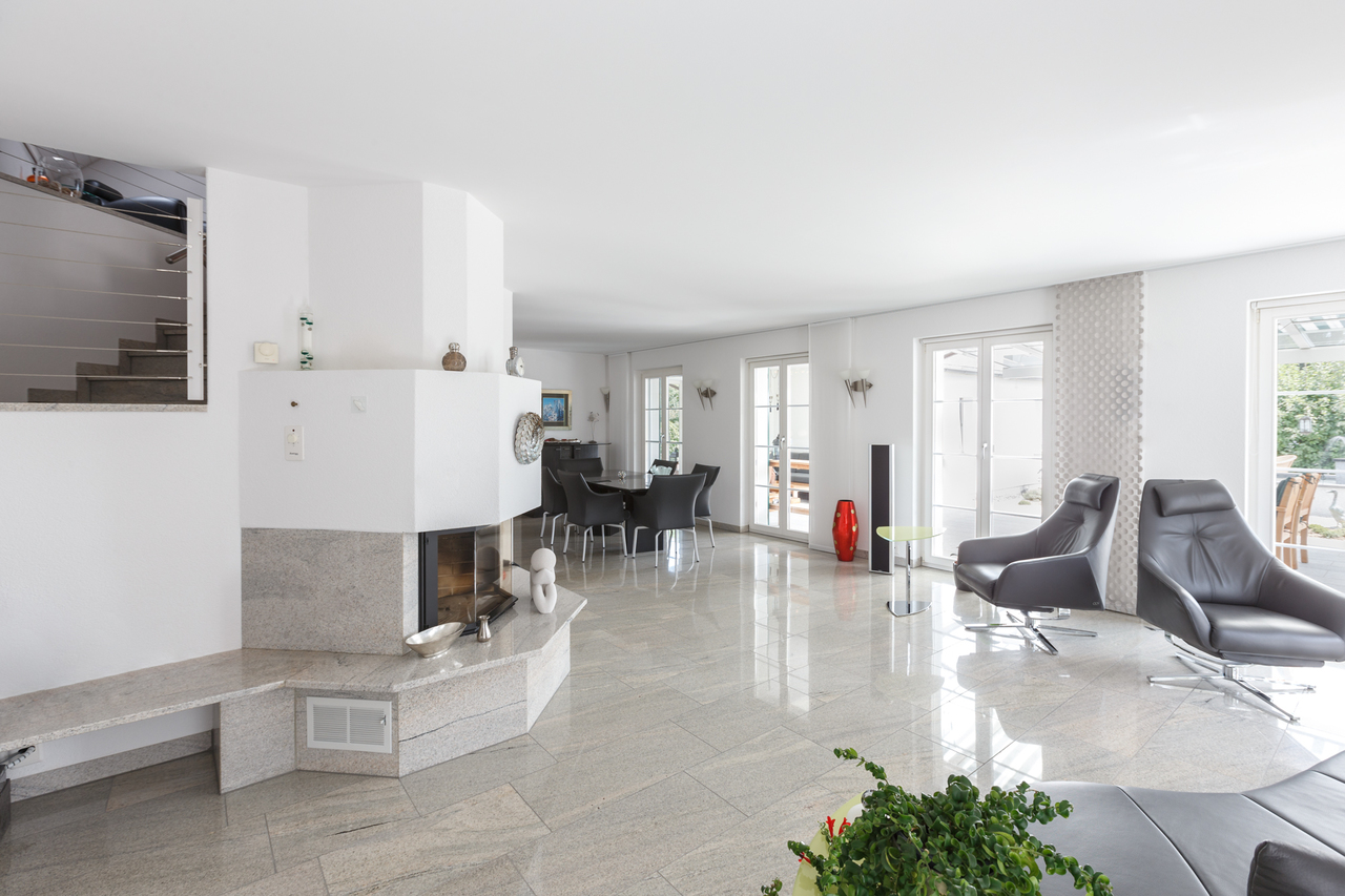 Wohnzimmer mit Cheminée