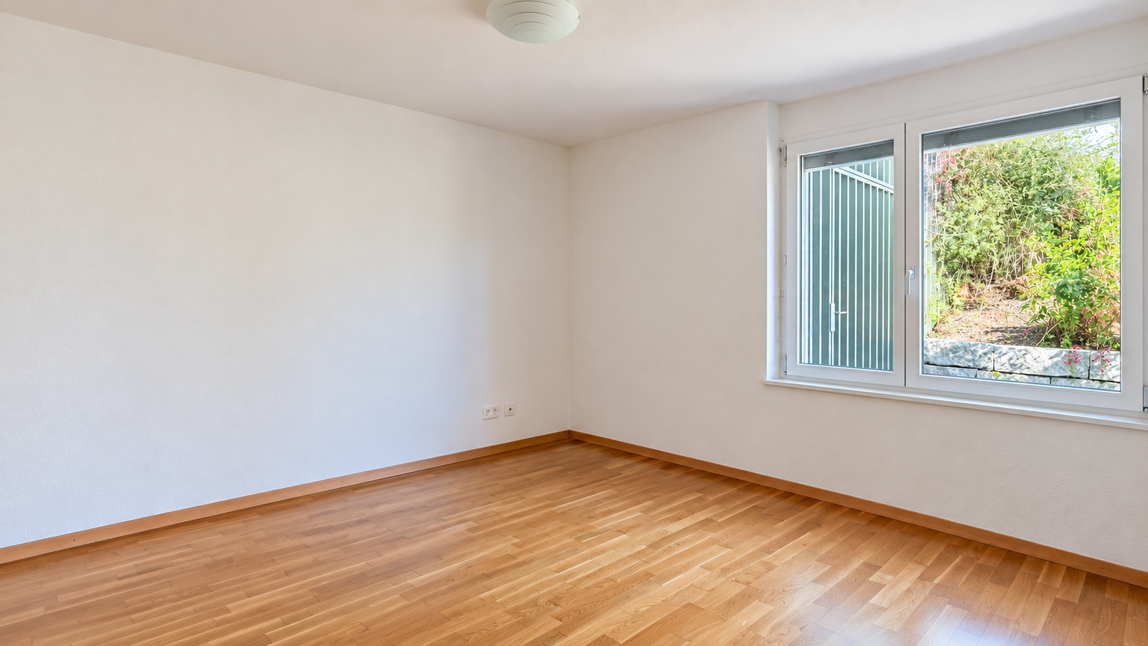 Interior view 9