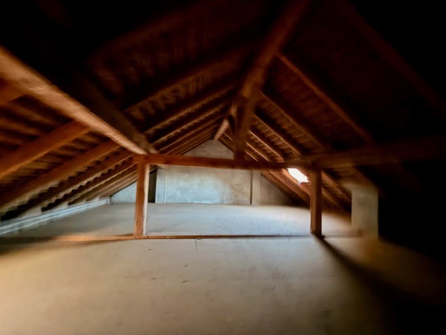 Interior view 9